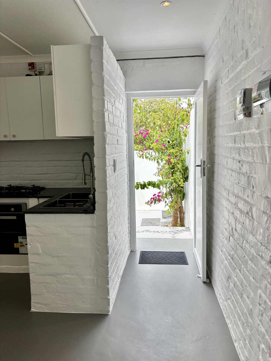 1 Bedroom Property for Sale in Plettenberg Bay Central Western Cape